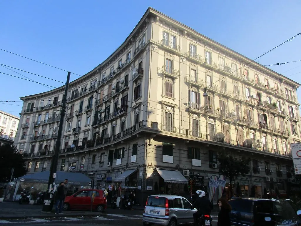 Nell'Antico Palazzo Salsi Apartamento Nápoles Itália
